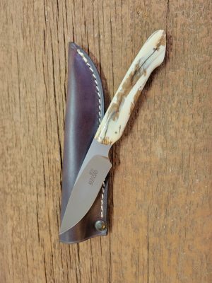 Hunter Style knife with sheath