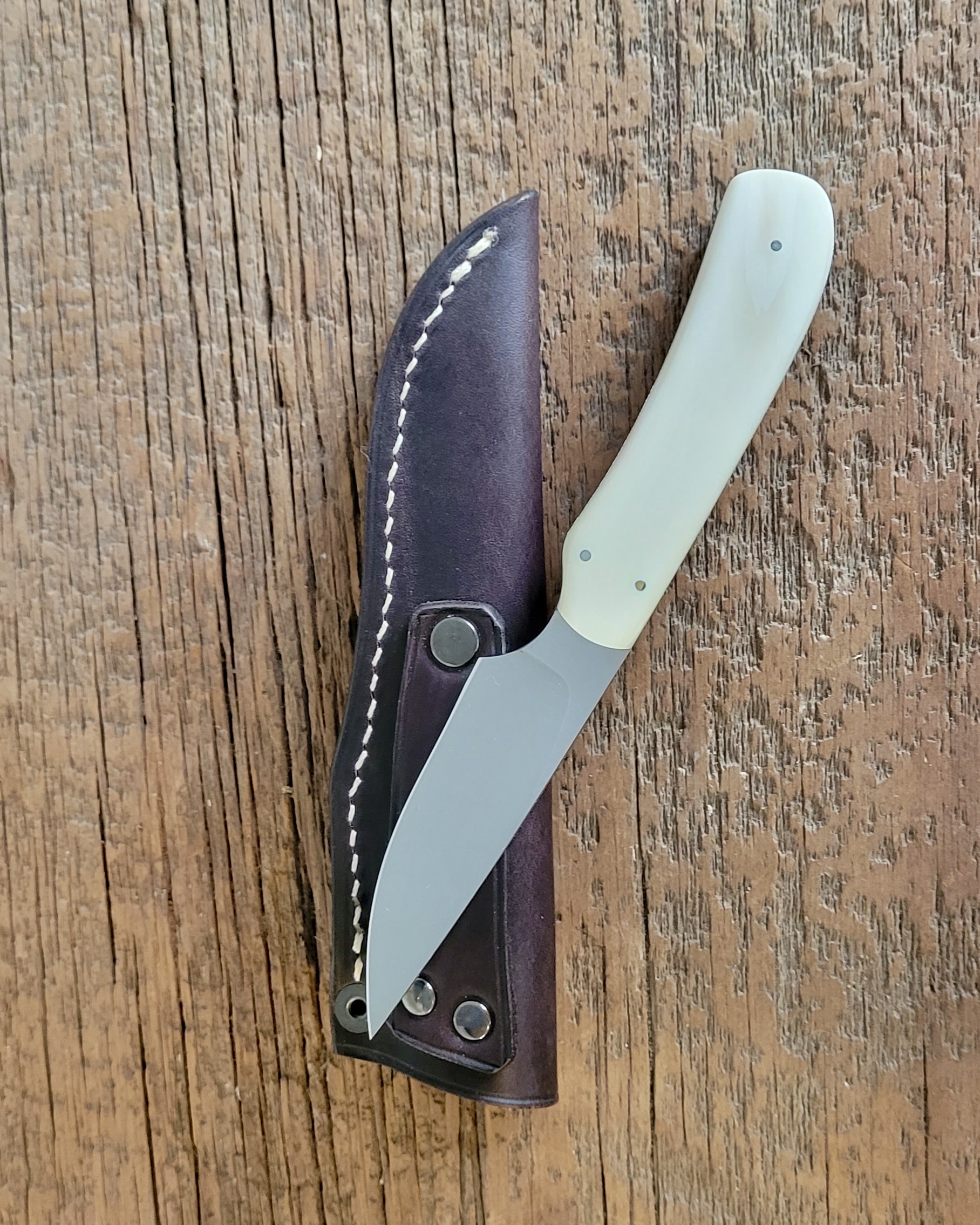 Hunting knife